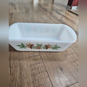 Vintage Pyrex Autumn Leaf Casserole Dish